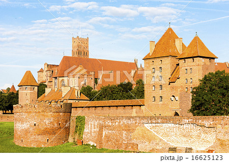 Malbork Castle, Pomerania, Poland 16625123