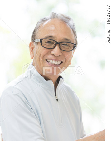 日本人のシニア男性 16628757