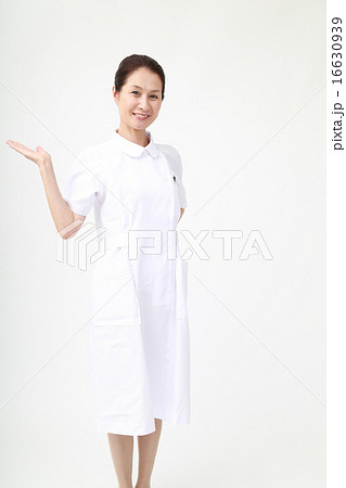 美人な婦長 看護師イメージの写真素材