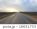 まっすぐな道 16631733