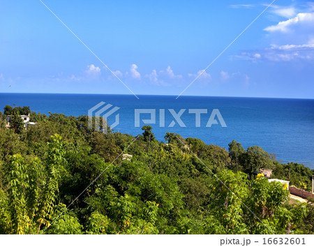 Jamaica. The sea in the sunny day Jamaica. The sea in the sunny day 16632601