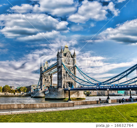 Tower Bridge in London, England Tower Bridge in London, England 16632764