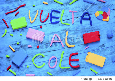 vuelta al cole, back to school written in spanish 16633840