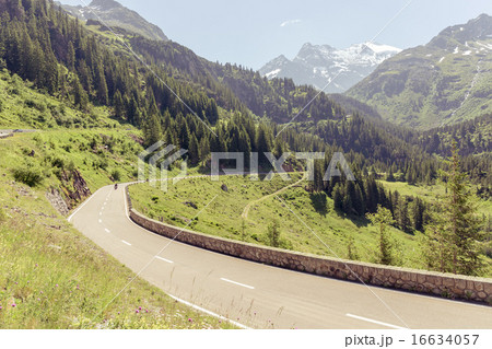 Sustenstrasse pass in Alsp Sustenstrasse pass in Alsp 16634057