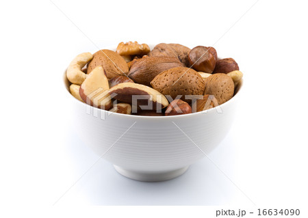 Nuts mix in bowl 16634090