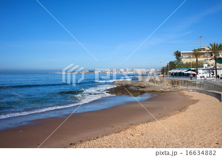 Beach and Atlantic Ocean in Estoril 16634882