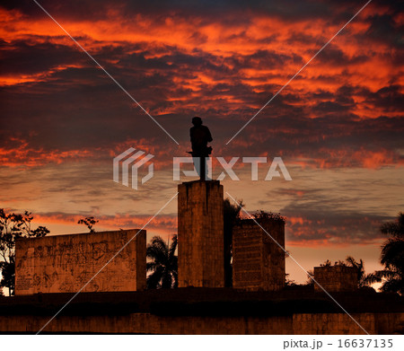 Cuba. Santa Clara. Monument Che Guevara 16637135
