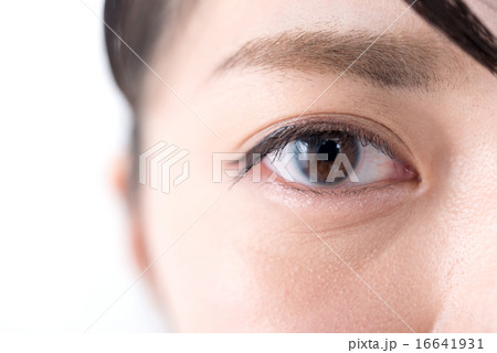 若い女性 代 瞳 目 アップ クローズアップの写真素材