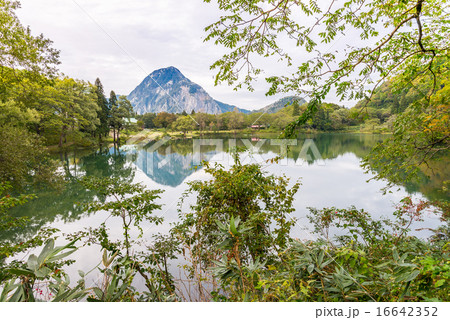 高浪の池 16642352