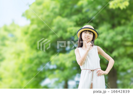 新緑・女性ポートレート 新緑・女性ポートレート 16642839