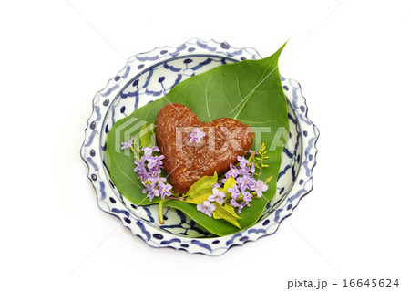 thai dessert ,sweet red sticky rice  16645624