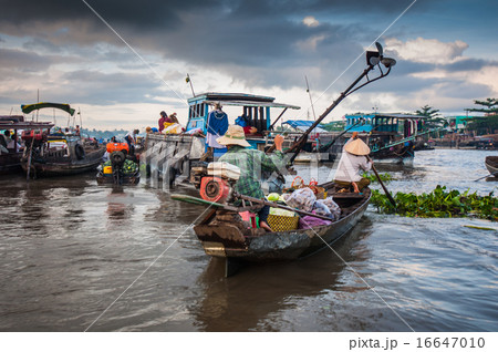 Floating market Floating market 16647010