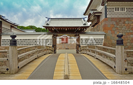 金沢散歩：橋爪門　金沢城公園 16648504