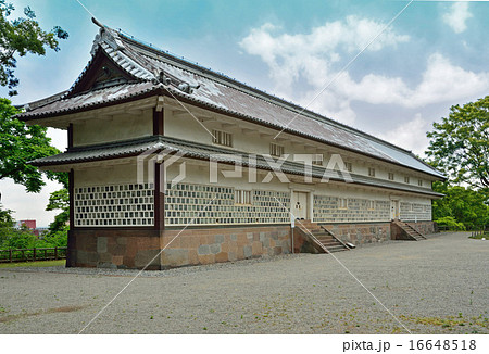金沢散歩：三十間長屋　金沢城公園 16648518