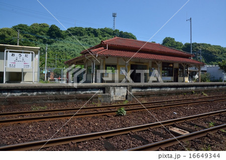 九州のローカル線　三角線　網田駅 16649344