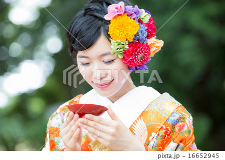 Bride's kimono by "Wasou" 16652945