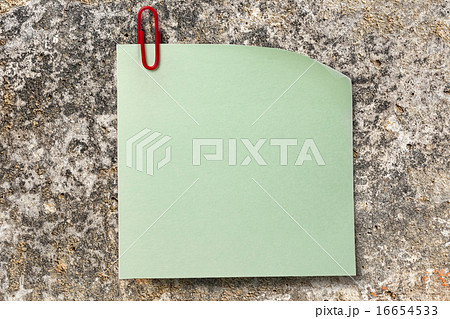 Blank green sticker and red clip Blank green sticker and red clip 16654533