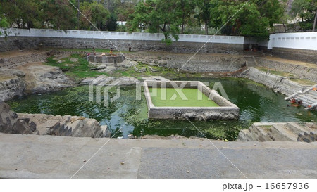 南インドの沐浴場(ラマナ・アシュラムにて) 南インドの沐浴場(ラマナ・アシュラムにて) 16657936