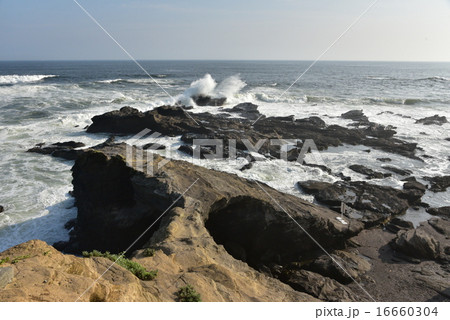 馬の背洞門からみる太平洋 馬の背洞門からみる太平洋 16660304