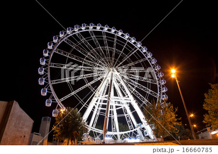 Working big wheel at night in Zaragoza, Spain 16660785