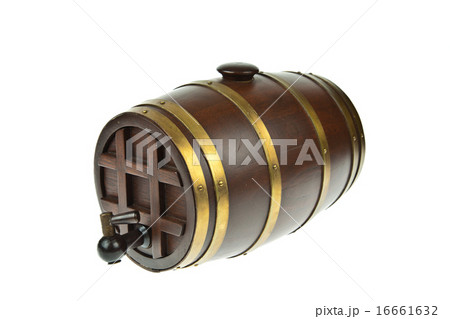 Beer barrel isolated on white background 16661632