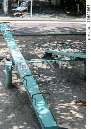 シーソー 16666663