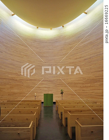 ヘルシンキ　カンピ礼拝堂 16669225