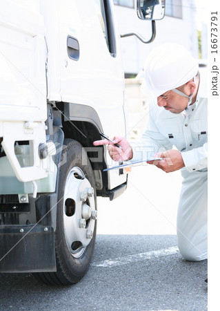 ガテン系 働く男性 ガテン系 働く男性 16673791