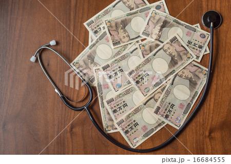 聴診器と一万円札 聴診器と一万円札 16684555