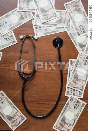 聴診器と一万円札 聴診器と一万円札 16684560