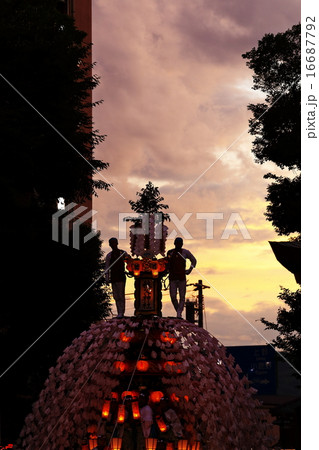 秩父川瀬祭りの笠鉾　 16687792