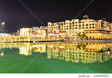 Night view Down town of Dubai city, UAE 16688007