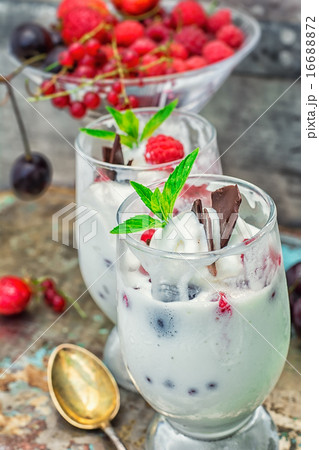 ice cream with fresh fruit ice cream with fresh fruit 16688872