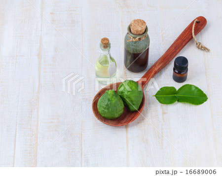 Natural Spa Ingredients .  16689006