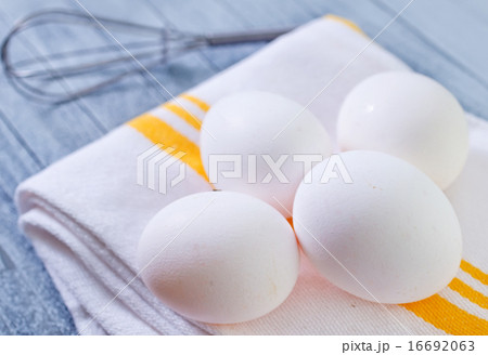 raw eggs raw eggs 16692063