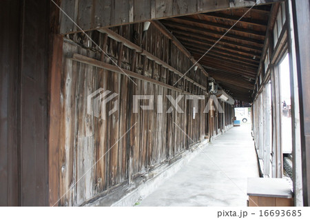 黒石　こみせ通り 16693685