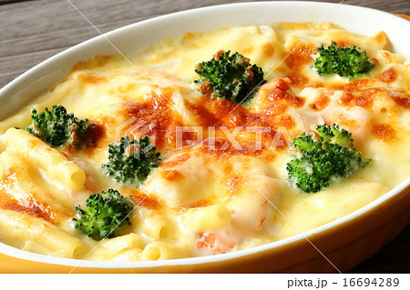 エビとブロッコリーのマカロニグラタン 16694289
