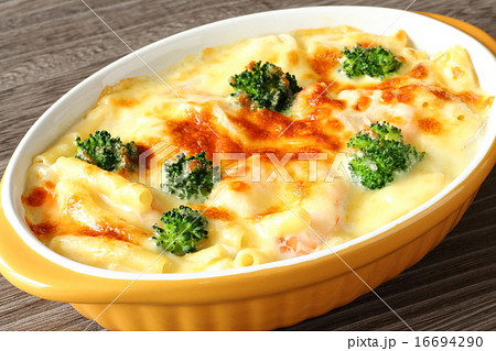 エビとブロッコリーのマカロニグラタン エビとブロッコリーのマカロニグラタン 16694290