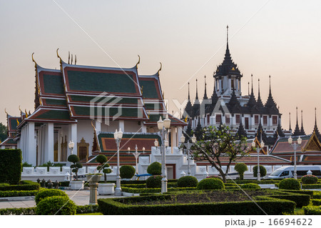 Wat Raatchanatdara The Iron Castle Bangkok Thailan 16694622