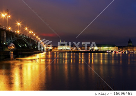 Illuminated Theodor Heuss Bridge and waterfront skyline Illuminated Theodor Heuss Bridge and waterfront skyline 16696465