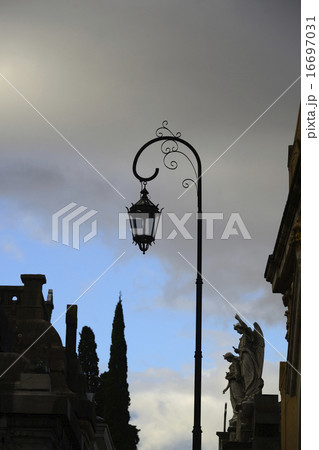 Argentina, Buenos Aires, Recoleta Cemetery, Sculpture and antique street light Argentina, Buenos Aires, Recoleta Cemetery, Sculpture and antique street light 16697031