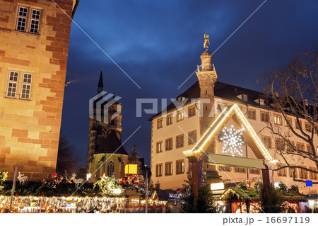 Christmas market at night Christmas market at night 16697119