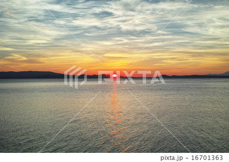猪苗代湖の夕日 猪苗代湖の夕日 16701363