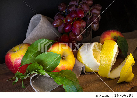Summer country still life 16706299