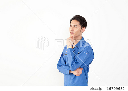 作業服の男性 16709682
