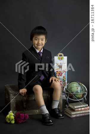 七五三の記念写真 16711364