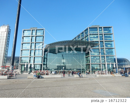 ベルリン中央駅 16712322