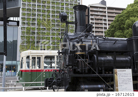 公園の蒸気機関車と市電 公園の蒸気機関車と市電 16712615