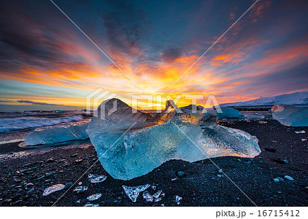 Jokulsarlon ice beach, Iceland Jokulsarlon ice beach, Iceland 16715412