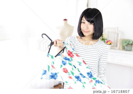 ショップ店員 16718807